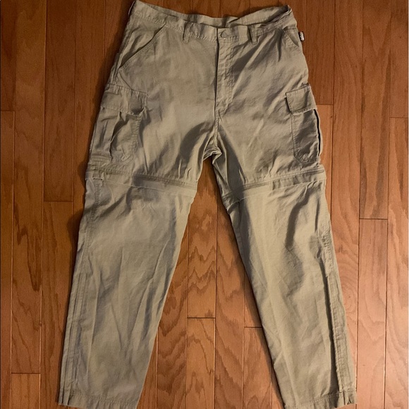 REI Nylon/Cotton Blend Zip Off Leg Transition To Shorts Pants! - Picture 6 of 7